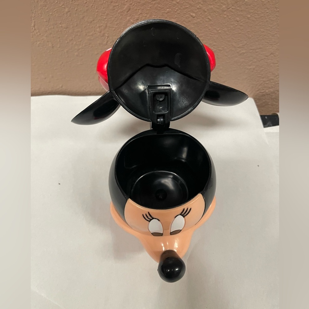 Disney On Ice Minnie Mouse Head Flip Top Cup Red Bow 6" tall - Picture 2 of 6
